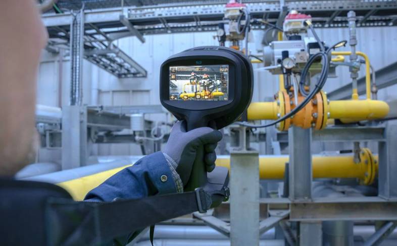 The ground-breaking product on display is the FLIR Si2-Pro, an industrial acoustic imaging camera for partial discharge detection, pressurised leak detection and mechanical fault detection. 