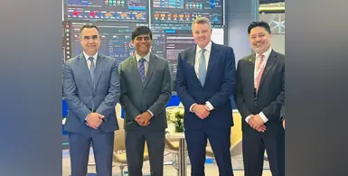 Image-of-senior-executives-from-Cisco-and-Mannai