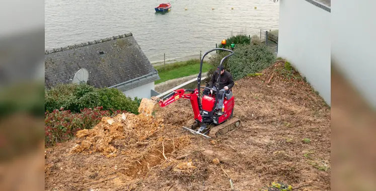 SV10_mini_excavator_Yanmar